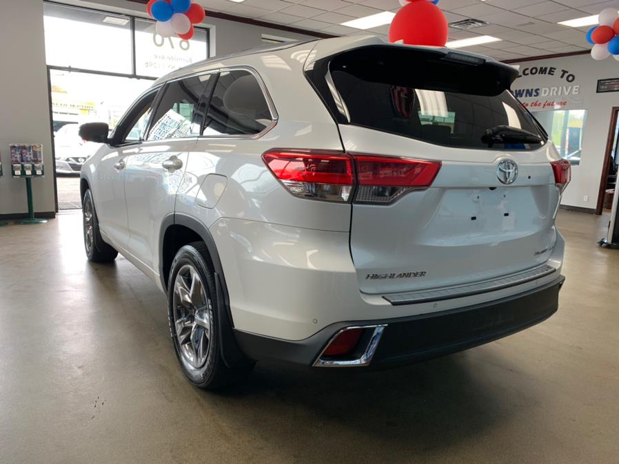 2018 Toyota Highlander Limited V6 AWD (Natl), available for sale in Inwood, New York | 5 Towns Drive. Inwood, New York 2018 Toyota Highlander Limited V6 AWD (Natl), available for sale in Inwood, New York | 5 Towns Drive. Inwood, New York