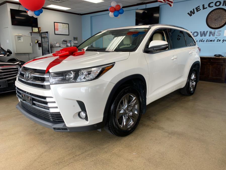 2018 Toyota Highlander Limited V6 AWD (Natl), available for sale in Inwood, New York | 5 Towns Drive. Inwood, New York 2018 Toyota Highlander Limited V6 AWD (Natl), available for sale in Inwood, New York | 5 Towns Drive. Inwood, New York