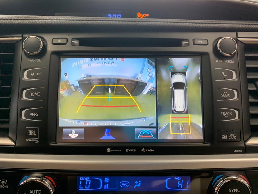 2018 Toyota Highlander Limited V6 AWD (Natl), available for sale in Inwood, New York | 5 Towns Drive. Inwood, New York 2018 Toyota Highlander Limited V6 AWD (Natl), available for sale in Inwood, New York | 5 Towns Drive. Inwood, New York