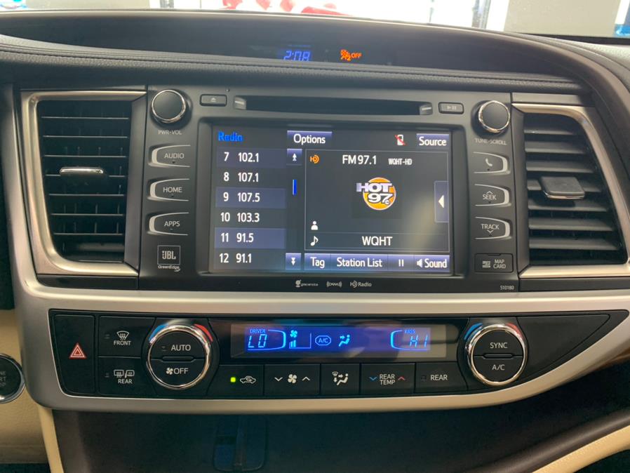 2018 Toyota Highlander Limited V6 AWD (Natl), available for sale in Inwood, New York | 5 Towns Drive. Inwood, New York 2018 Toyota Highlander Limited V6 AWD (Natl), available for sale in Inwood, New York | 5 Towns Drive. Inwood, New York
