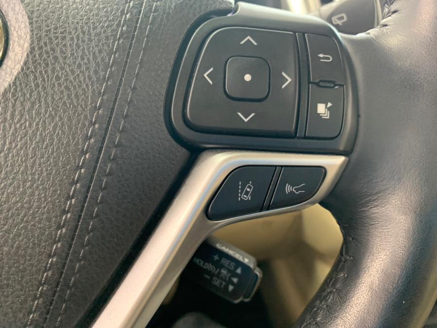 2018 Toyota Highlander Limited V6 AWD (Natl), available for sale in Inwood, New York | 5 Towns Drive. Inwood, New York 2018 Toyota Highlander Limited V6 AWD (Natl), available for sale in Inwood, New York | 5 Towns Drive. Inwood, New York
