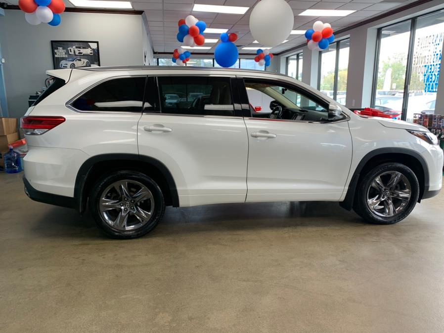 2018 Toyota Highlander Limited V6 AWD (Natl), available for sale in Inwood, New York | 5 Towns Drive. Inwood, New York 2018 Toyota Highlander Limited V6 AWD (Natl), available for sale in Inwood, New York | 5 Towns Drive. Inwood, New York