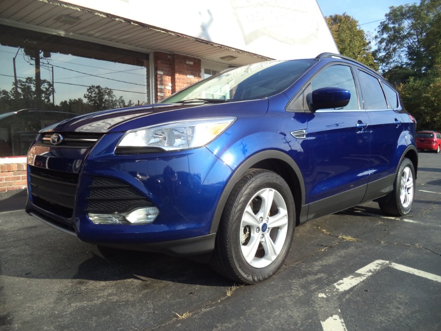 2014 Ford Escape 4WD 4dr SE, available for sale in Naugatuck, Connecticut | Riverside Motorcars, LLC. Naugatuck, Connecticut