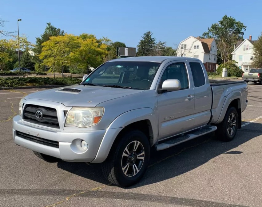 Used Toyota Tacoma SR5 TRD Sport 2008 | Riverside Motorcars, LLC. Naugatuck, Connecticut