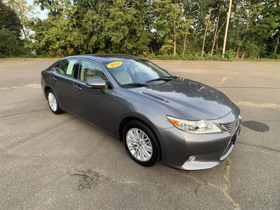 2013 Lexus ES 350 4dr Sdn, available for sale in Stratford, Connecticut | Wiz Leasing Inc. Stratford, Connecticut