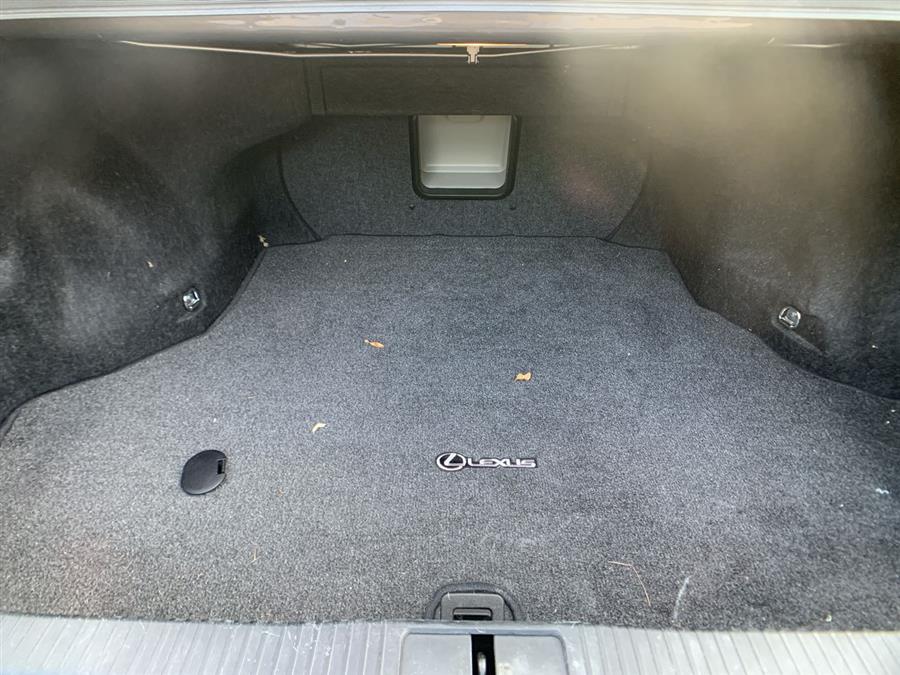 2013 Lexus ES 350 4dr Sdn, available for sale in Stratford, Connecticut | Wiz Leasing Inc. Stratford, Connecticut 2013 Lexus ES 350 4dr Sdn, available for sale in Stratford, Connecticut | Wiz Leasing Inc. Stratford, Connecticut