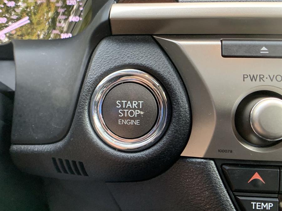 2013 Lexus ES 350 4dr Sdn, available for sale in Stratford, Connecticut | Wiz Leasing Inc. Stratford, Connecticut 2013 Lexus ES 350 4dr Sdn, available for sale in Stratford, Connecticut | Wiz Leasing Inc. Stratford, Connecticut