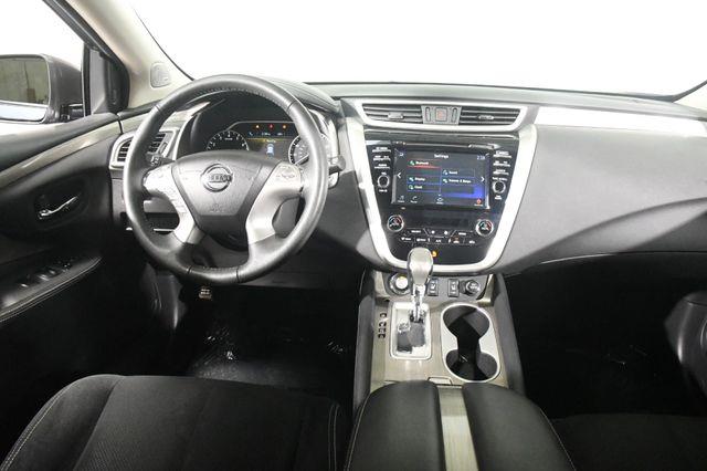 The 2017 Nissan Murano SV