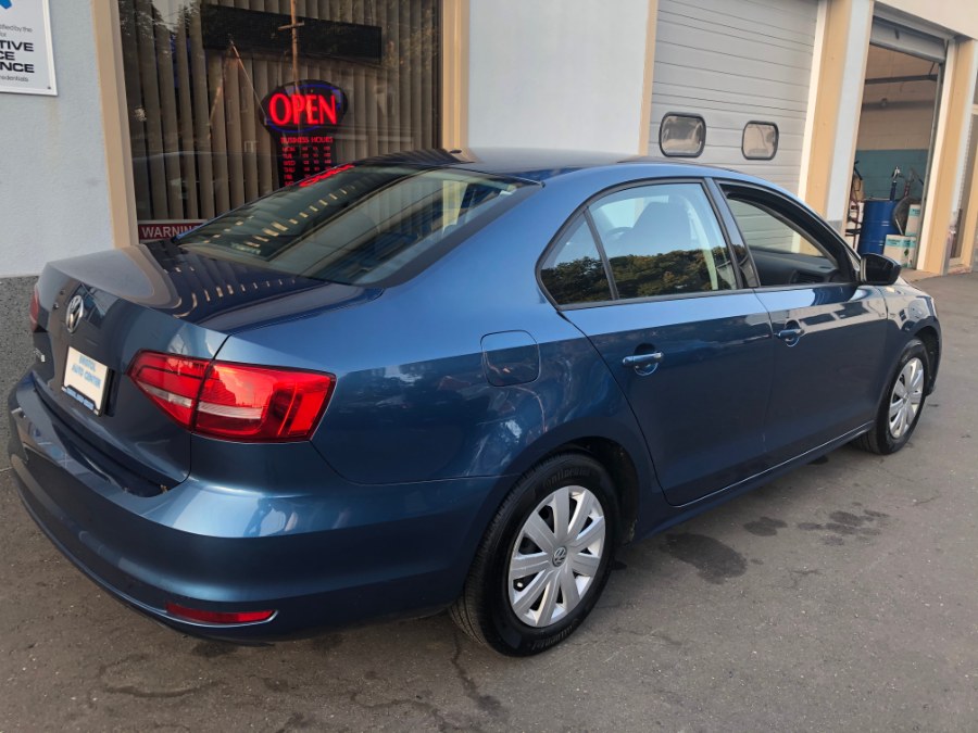 2015 Volkswagen Jetta Sedan 4dr Auto 2.0L S, available for sale in Bristol, Connecticut | Bristol Auto Center LLC. Bristol, Connecticut 2015 Volkswagen Jetta Sedan 4dr Auto 2.0L S, available for sale in Bristol, Connecticut | Bristol Auto Center LLC. Bristol, Connecticut