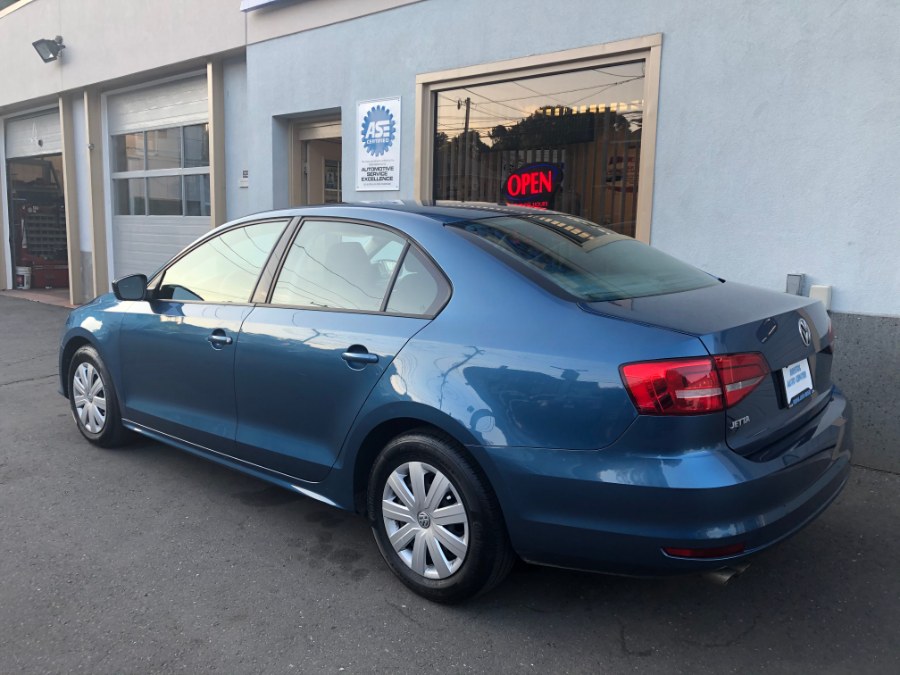 2015 Volkswagen Jetta Sedan 4dr Auto 2.0L S, available for sale in Bristol, Connecticut | Bristol Auto Center LLC. Bristol, Connecticut 2015 Volkswagen Jetta Sedan 4dr Auto 2.0L S, available for sale in Bristol, Connecticut | Bristol Auto Center LLC. Bristol, Connecticut