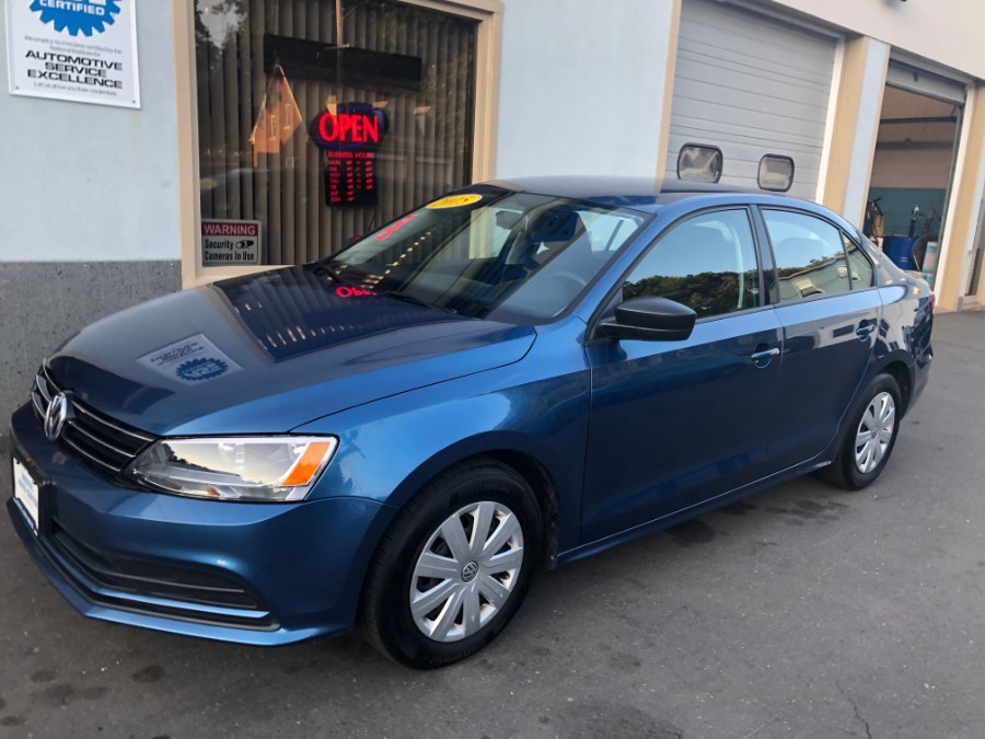 2015 Volkswagen Jetta Sedan 4dr Auto 2.0L S, available for sale in Bristol, Connecticut | Bristol Auto Center LLC. Bristol, Connecticut 2015 Volkswagen Jetta Sedan 4dr Auto 2.0L S, available for sale in Bristol, Connecticut | Bristol Auto Center LLC. Bristol, Connecticut