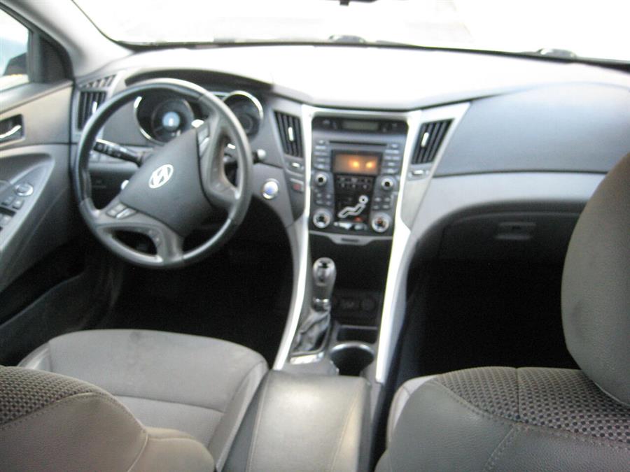 2013 Hyundai Sonata SE 2.0T 4dr Sedan, available for sale in Massapequa, New York | Rite Choice Auto Inc.. Massapequa, New York 2013 Hyundai Sonata SE 2.0T 4dr Sedan, available for sale in Massapequa, New York | Rite Choice Auto Inc.. Massapequa, New York