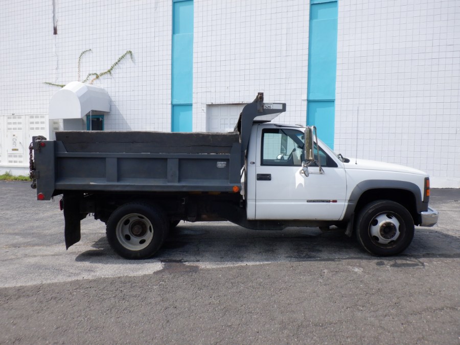 2001 GMC Classic Sierra 3500 HD Reg Cab 135.5" WB C5B, available for sale in Milford, Connecticut | Dealertown Auto Wholesalers. Milford, Connecticut