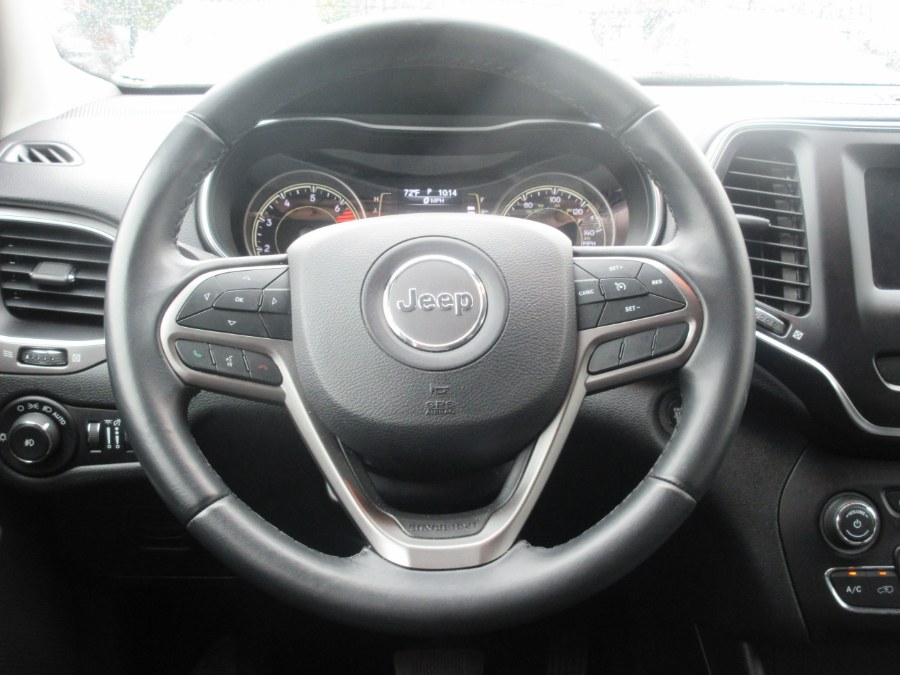 2019 Jeep Cherokee Latitude Plus FWD, available for sale in Linden, New Jersey | Route 27 Auto Mall. Linden, New Jersey 2019 Jeep Cherokee Latitude Plus FWD, available for sale in Linden, New Jersey | Route 27 Auto Mall. Linden, New Jersey