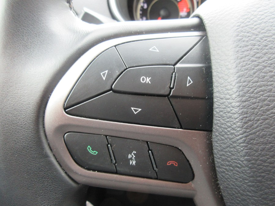 2019 Jeep Cherokee Latitude Plus FWD, available for sale in Linden, New Jersey | Route 27 Auto Mall. Linden, New Jersey 2019 Jeep Cherokee Latitude Plus FWD, available for sale in Linden, New Jersey | Route 27 Auto Mall. Linden, New Jersey