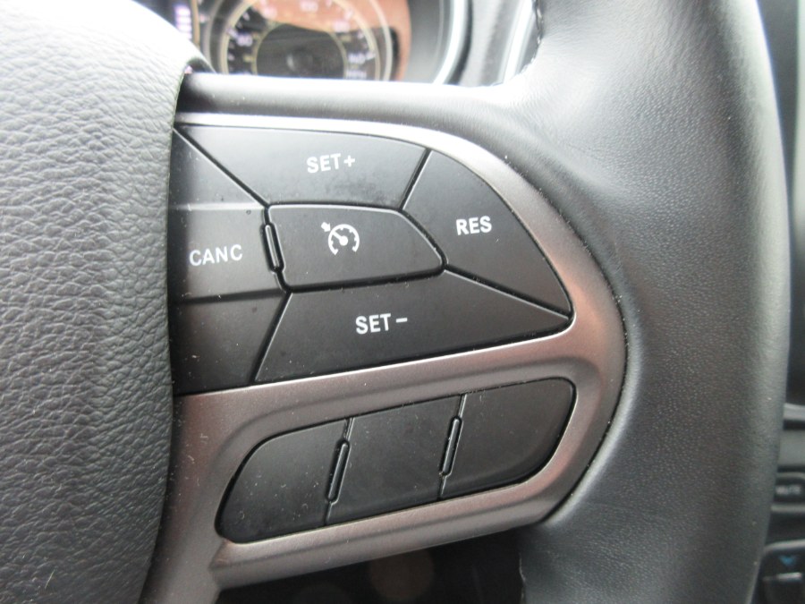 2019 Jeep Cherokee Latitude Plus FWD, available for sale in Linden, New Jersey | Route 27 Auto Mall. Linden, New Jersey 2019 Jeep Cherokee Latitude Plus FWD, available for sale in Linden, New Jersey | Route 27 Auto Mall. Linden, New Jersey