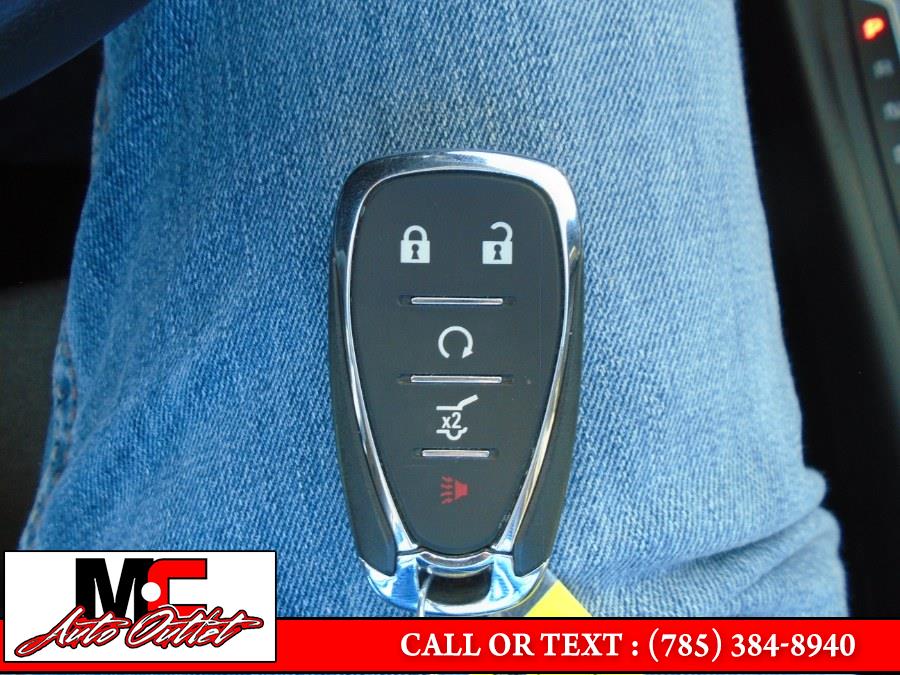 2018 Chevrolet Equinox FWD 4dr LT w/1LT, available for sale in Colby, Kansas | M C Auto Outlet Inc. Colby, Kansas 2018 Chevrolet Equinox FWD 4dr LT w/1LT, available for sale in Colby, Kansas | M C Auto Outlet Inc. Colby, Kansas