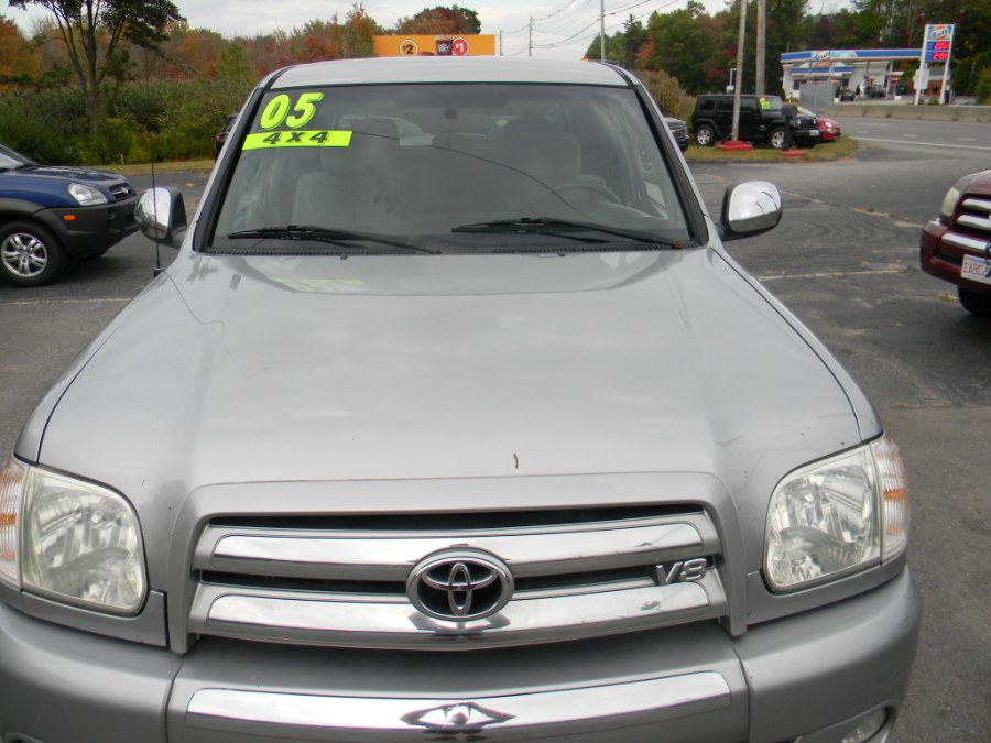 Used Toyota Tundra DoubleCab V8 SR5 4WD 2005 | M&M Vehicles Inc dba Central Motors. Southborough, Massachusetts Used Toyota Tundra DoubleCab V8 SR5 4WD 2005 | M&M Vehicles Inc dba Central Motors. Southborough, Massachusetts