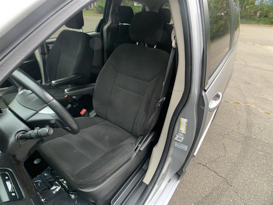 2017 Dodge Grand Caravan SE Wagon, available for sale in Stratford, Connecticut | Wiz Leasing Inc. Stratford, Connecticut 2017 Dodge Grand Caravan SE Wagon, available for sale in Stratford, Connecticut | Wiz Leasing Inc. Stratford, Connecticut