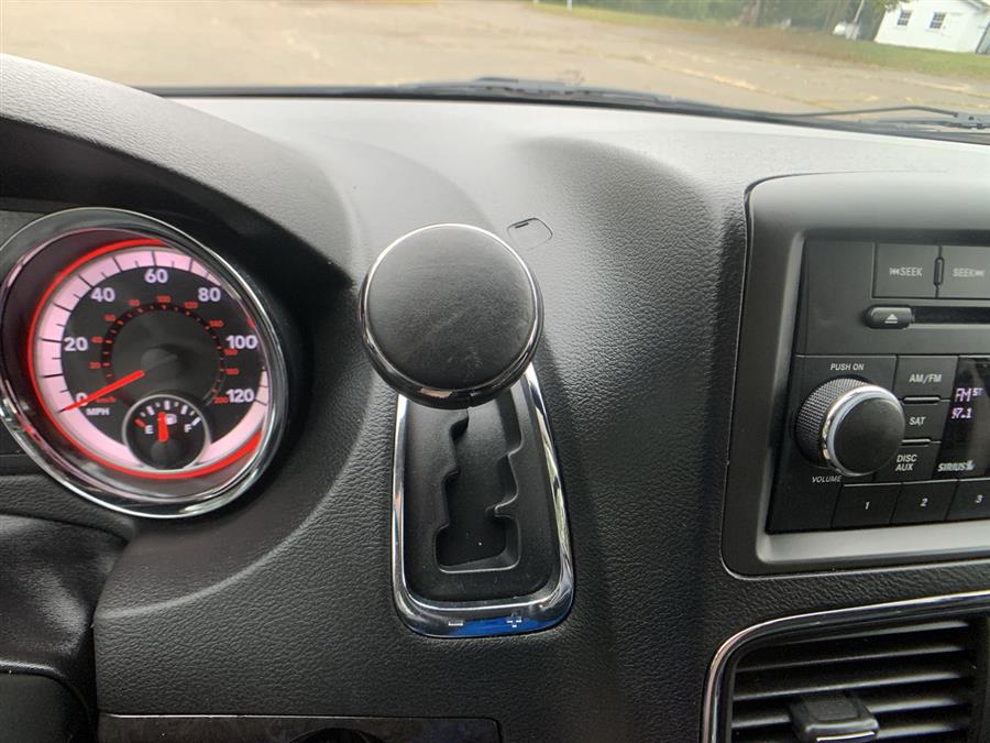 2017 Dodge Grand Caravan SE Wagon, available for sale in Stratford, Connecticut | Wiz Leasing Inc. Stratford, Connecticut 2017 Dodge Grand Caravan SE Wagon, available for sale in Stratford, Connecticut | Wiz Leasing Inc. Stratford, Connecticut