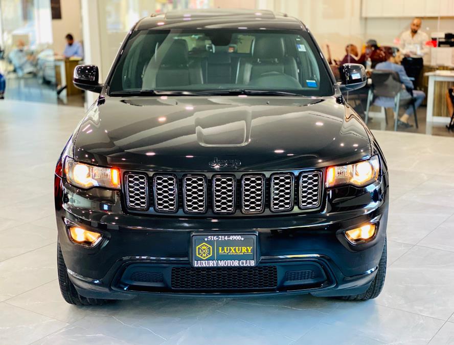 Used Jeep Grand Cherokee Altitude 4x4 *Ltd Avail* 2017 | Luxury Motor Club. Franklin Square, New York Used Jeep Grand Cherokee Altitude 4x4 *Ltd Avail* 2017 | Luxury Motor Club. Franklin Square, New York