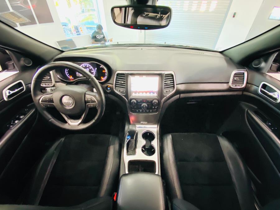 Used Jeep Grand Cherokee Altitude 4x4 *Ltd Avail* 2017 | Luxury Motor Club. Franklin Square, New York Used Jeep Grand Cherokee Altitude 4x4 *Ltd Avail* 2017 | Luxury Motor Club. Franklin Square, New York