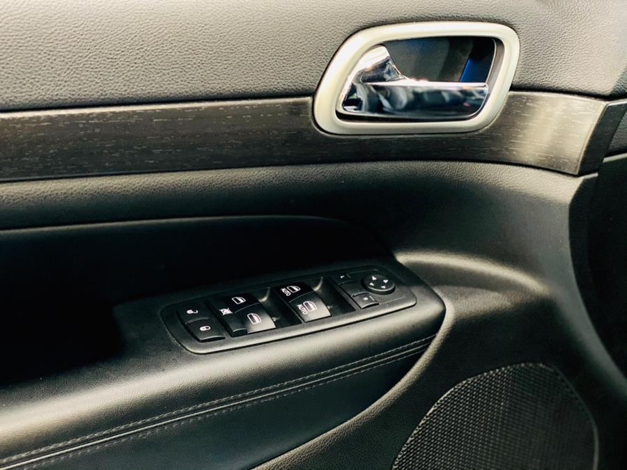 Used Jeep Grand Cherokee Altitude 4x4 *Ltd Avail* 2017 | Luxury Motor Club. Franklin Square, New York Used Jeep Grand Cherokee Altitude 4x4 *Ltd Avail* 2017 | Luxury Motor Club. Franklin Square, New York