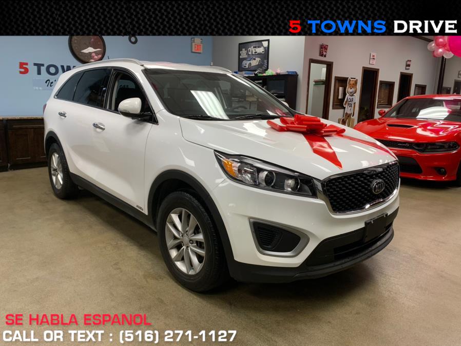 2017 Kia Sorento LX AWD, available for sale in Inwood, New York | 5 Towns Drive. Inwood, New York