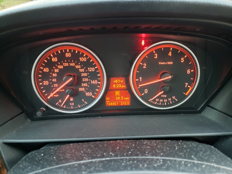 2010 BMW 5 Series 4dr Sdn 528i xDrive AWD Navi Loaded, available for sale in East Windsor, Connecticut | Toro Auto. East Windsor, Connecticut 2010 BMW 5 Series 4dr Sdn 528i xDrive AWD Navi Loaded, available for sale in East Windsor, Connecticut | Toro Auto. East Windsor, Connecticut