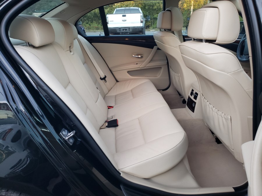 2010 BMW 5 Series 4dr Sdn 528i xDrive AWD Navi Loaded, available for sale in East Windsor, Connecticut | Toro Auto. East Windsor, Connecticut 2010 BMW 5 Series 4dr Sdn 528i xDrive AWD Navi Loaded, available for sale in East Windsor, Connecticut | Toro Auto. East Windsor, Connecticut
