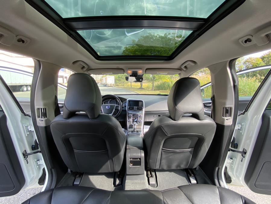 2016 Volvo XC60 AWD 4dr T5 Premier, available for sale in Revere, Massachusetts | Wonderland Auto. Revere, Massachusetts 2016 Volvo XC60 AWD 4dr T5 Premier, available for sale in Revere, Massachusetts | Wonderland Auto. Revere, Massachusetts