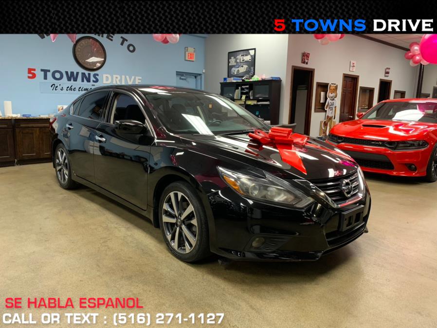 2017 Nissan Altima 2.5 SR Sedan, available for sale in Inwood, New York | 5 Towns Drive. Inwood, New York