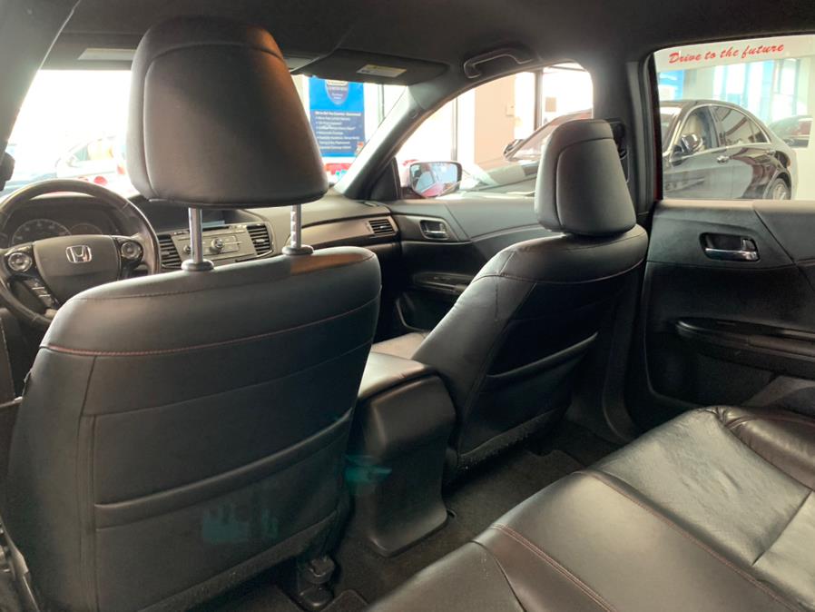 2017 Honda Accord Sedan Sport SE CVT, available for sale in Inwood, New York | 5 Towns Drive. Inwood, New York 2017 Honda Accord Sedan Sport SE CVT, available for sale in Inwood, New York | 5 Towns Drive. Inwood, New York