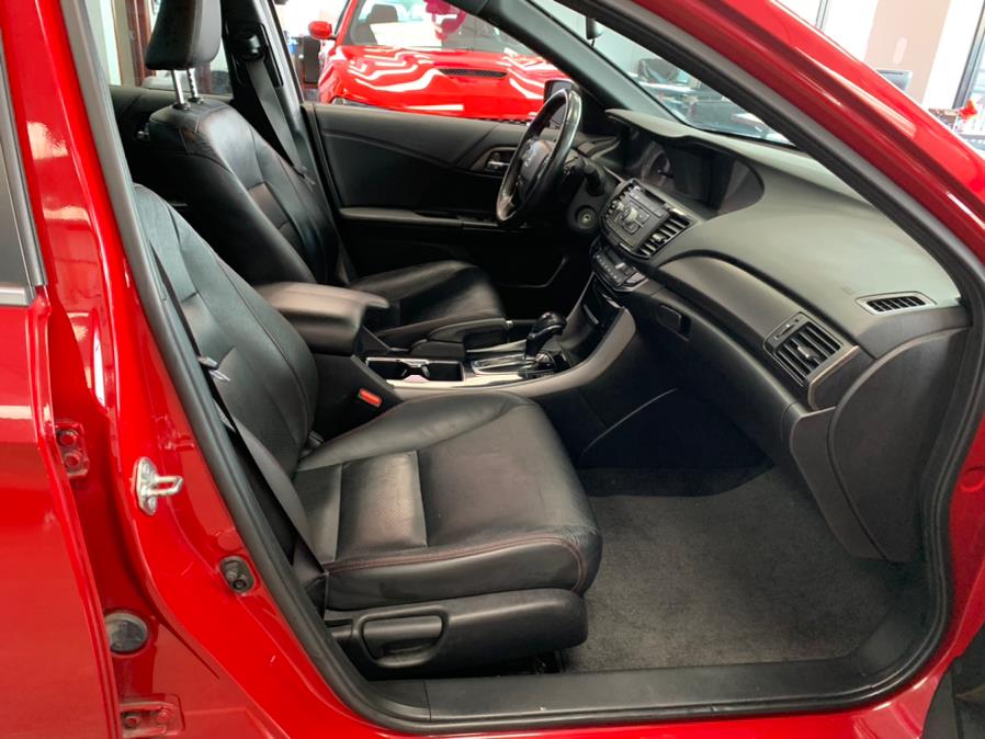 2017 Honda Accord Sedan Sport SE CVT, available for sale in Inwood, New York | 5 Towns Drive. Inwood, New York 2017 Honda Accord Sedan Sport SE CVT, available for sale in Inwood, New York | 5 Towns Drive. Inwood, New York