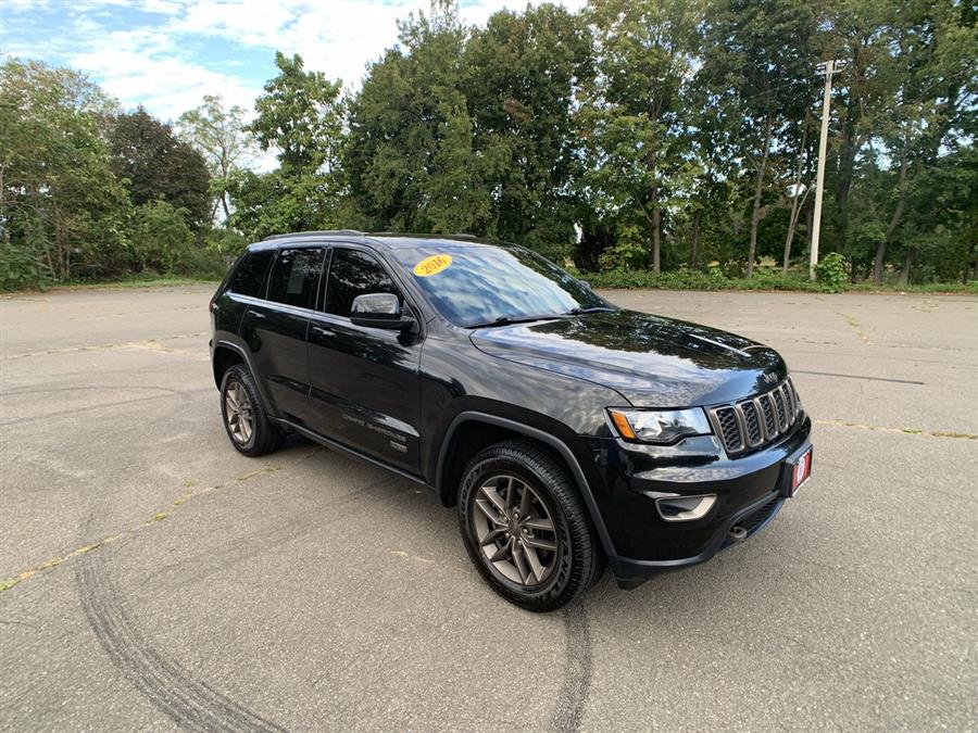2016 Jeep Grand Cherokee 4WD 4dr Laredo, available for sale in Stratford, Connecticut | Wiz Leasing Inc. Stratford, Connecticut