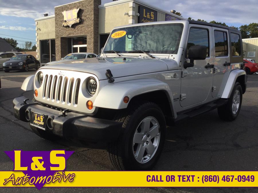 2007 Jeep Wrangler 4WD 4dr Unlimited Sahara, available for sale in Plantsville, Connecticut | L&S Automotive LLC. Plantsville, Connecticut