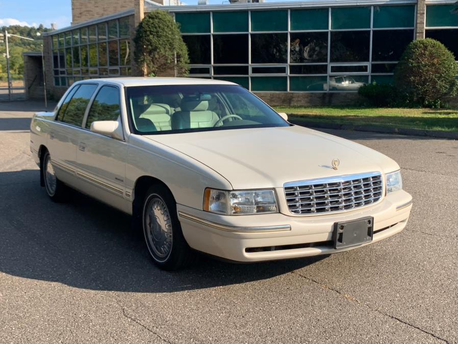 1997 Cadillac d''Elegance 4dr Sdn, available for sale in Waterbury, Connecticut | Platinum Auto Care. Waterbury, Connecticut 1997 Cadillac d''Elegance 4dr Sdn, available for sale in Waterbury, Connecticut | Platinum Auto Care. Waterbury, Connecticut