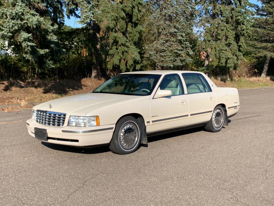 1997 Cadillac d''Elegance 4dr Sdn, available for sale in Waterbury, Connecticut | Platinum Auto Care. Waterbury, Connecticut 1997 Cadillac d''Elegance 4dr Sdn, available for sale in Waterbury, Connecticut | Platinum Auto Care. Waterbury, Connecticut