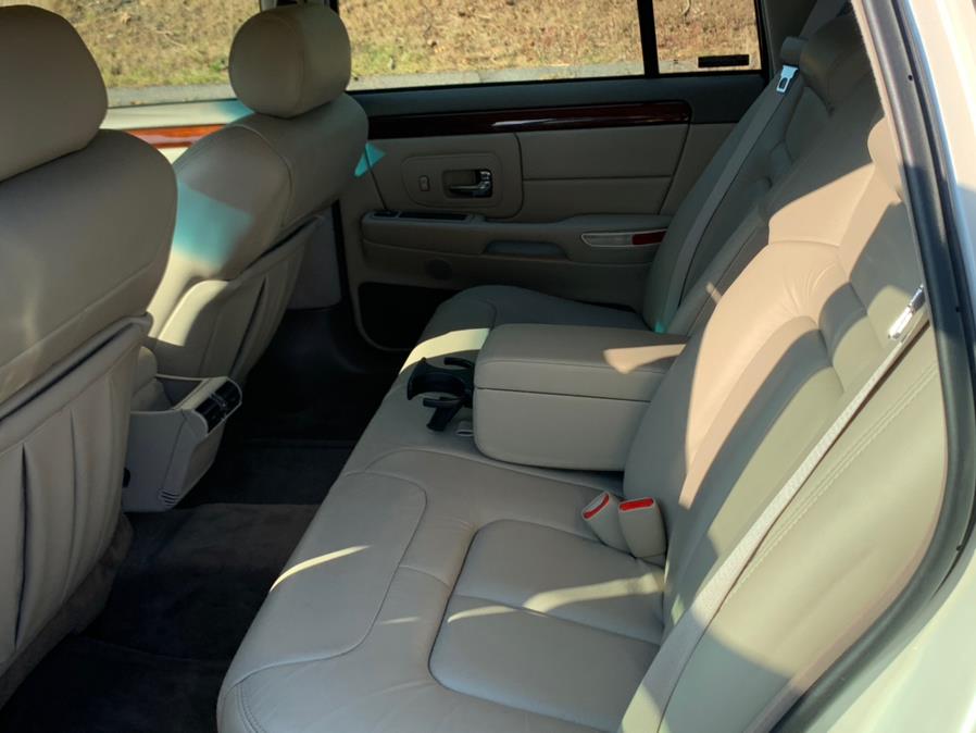 1997 Cadillac d''Elegance 4dr Sdn, available for sale in Waterbury, Connecticut | Platinum Auto Care. Waterbury, Connecticut 1997 Cadillac d''Elegance 4dr Sdn, available for sale in Waterbury, Connecticut | Platinum Auto Care. Waterbury, Connecticut