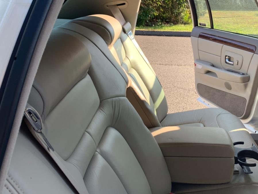 1997 Cadillac d''Elegance 4dr Sdn, available for sale in Waterbury, Connecticut | Platinum Auto Care. Waterbury, Connecticut 1997 Cadillac d''Elegance 4dr Sdn, available for sale in Waterbury, Connecticut | Platinum Auto Care. Waterbury, Connecticut