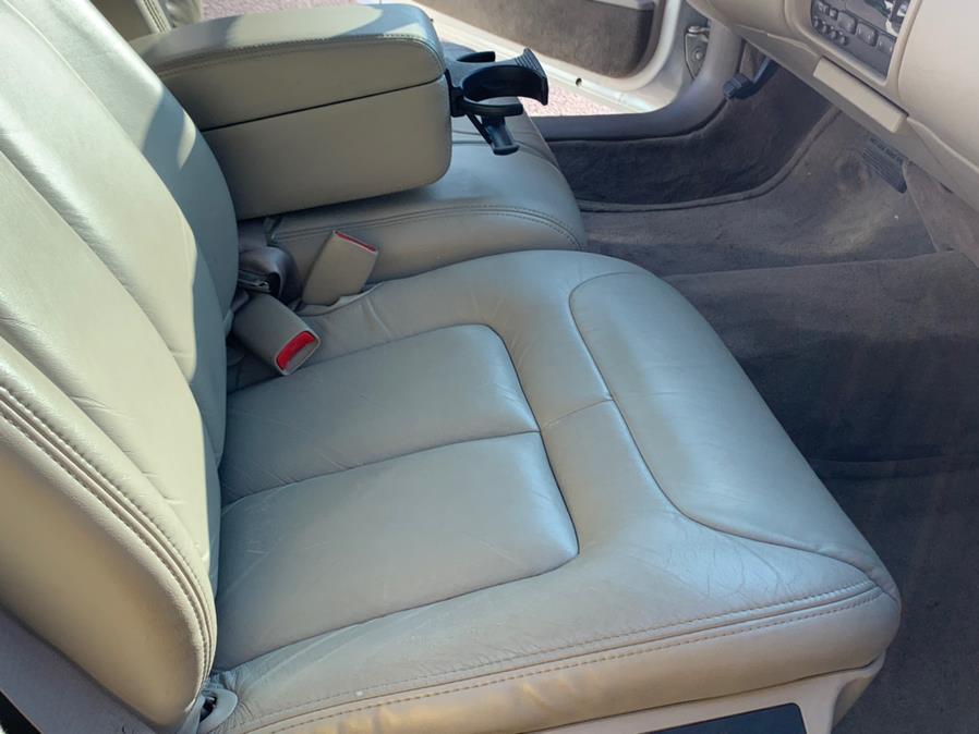 1997 Cadillac d''Elegance 4dr Sdn, available for sale in Waterbury, Connecticut | Platinum Auto Care. Waterbury, Connecticut 1997 Cadillac d''Elegance 4dr Sdn, available for sale in Waterbury, Connecticut | Platinum Auto Care. Waterbury, Connecticut