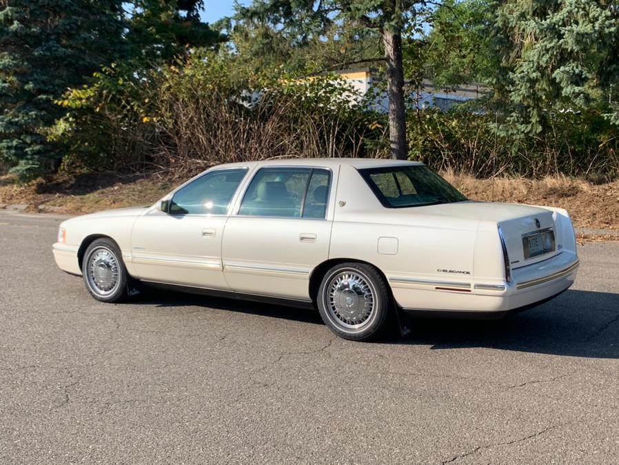 1997 Cadillac d''Elegance 4dr Sdn, available for sale in Waterbury, Connecticut | Platinum Auto Care. Waterbury, Connecticut 1997 Cadillac d''Elegance 4dr Sdn, available for sale in Waterbury, Connecticut | Platinum Auto Care. Waterbury, Connecticut
