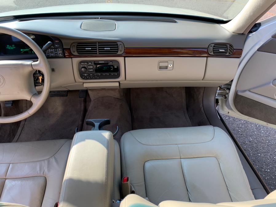 1997 Cadillac d''Elegance 4dr Sdn, available for sale in Waterbury, Connecticut | Platinum Auto Care. Waterbury, Connecticut 1997 Cadillac d''Elegance 4dr Sdn, available for sale in Waterbury, Connecticut | Platinum Auto Care. Waterbury, Connecticut