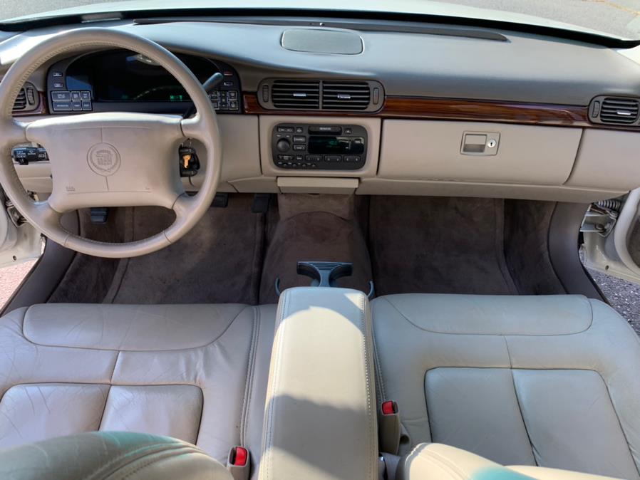1997 Cadillac d''Elegance 4dr Sdn, available for sale in Waterbury, Connecticut | Platinum Auto Care. Waterbury, Connecticut 1997 Cadillac d''Elegance 4dr Sdn, available for sale in Waterbury, Connecticut | Platinum Auto Care. Waterbury, Connecticut