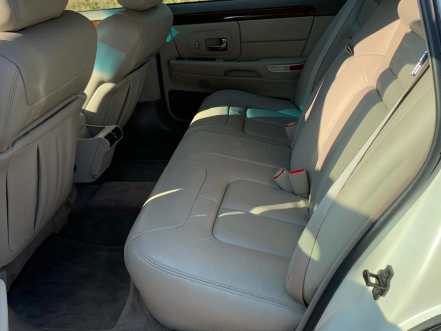 1997 Cadillac d''Elegance 4dr Sdn, available for sale in Waterbury, Connecticut | Platinum Auto Care. Waterbury, Connecticut 1997 Cadillac d''Elegance 4dr Sdn, available for sale in Waterbury, Connecticut | Platinum Auto Care. Waterbury, Connecticut