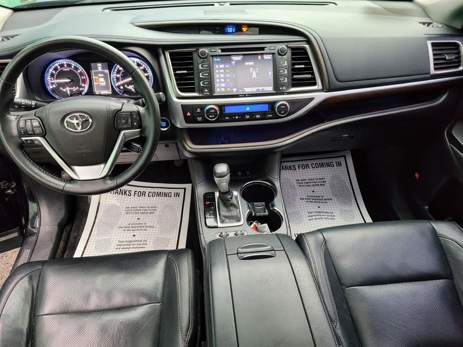 Used Toyota Highlander LIMITED 2015 | Home Run Auto Sales Inc. Lawrence, Massachusetts