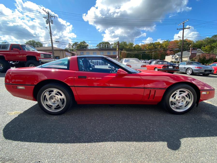 Used Chevrolet Corvette 2dr Coupe Hatchback 1990 | Tony's Auto Sales. Waterbury, Connecticut Used Chevrolet Corvette 2dr Coupe Hatchback 1990 | Tony's Auto Sales. Waterbury, Connecticut
