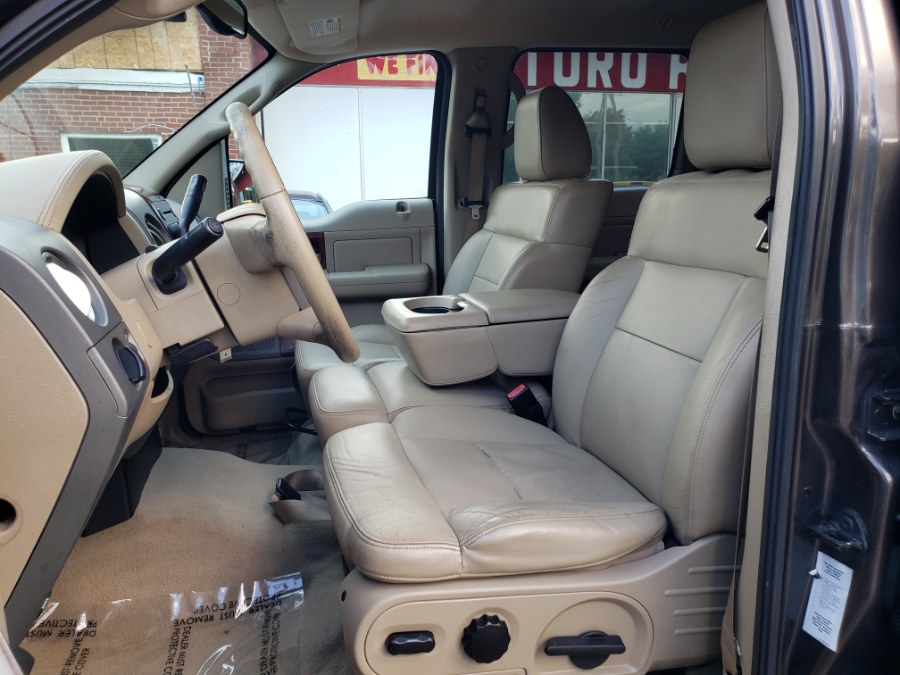 2005 Ford F-150 Lariat 4WD Super Crew 5.4 V8 Leather DVD, available for sale in East Windsor, Connecticut | Toro Auto. East Windsor, Connecticut 2005 Ford F-150 Lariat 4WD Super Crew 5.4 V8 Leather DVD, available for sale in East Windsor, Connecticut | Toro Auto. East Windsor, Connecticut