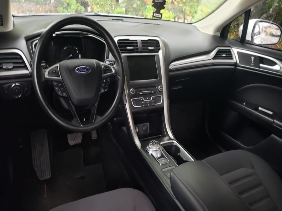 Used Ford Fusion SE FWD 2017 | Sena Motors Inc. Revere, Massachusetts Used Ford Fusion SE FWD 2017 | Sena Motors Inc. Revere, Massachusetts