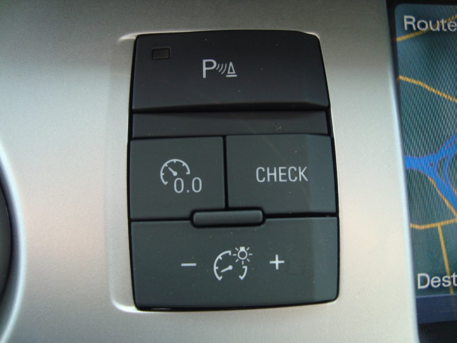 2013 Audi Q7 quattro 4dr 3.0T Premium Plus, available for sale in Manchester, Connecticut | Yara Motors. Manchester, Connecticut 2013 Audi Q7 quattro 4dr 3.0T Premium Plus, available for sale in Manchester, Connecticut | Yara Motors. Manchester, Connecticut